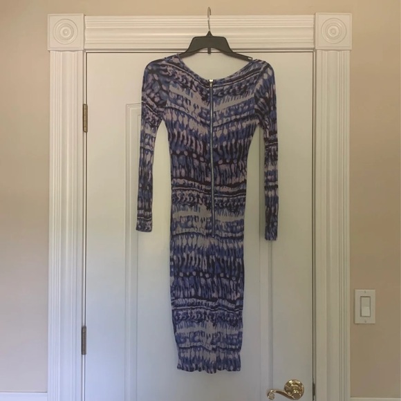 Dress - Picture 2 of 4